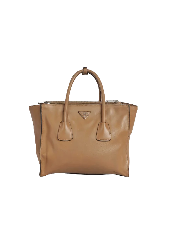 Stylish Looks TWIN POCKET GLACE CALF Fashionable Bags With Special Seasonal Offers