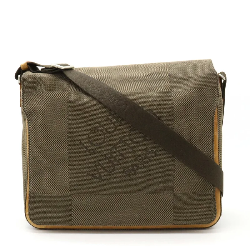 Scratch-Resistant And Luxury Sale Bags Louis Vuitton Damier Geant Messenger Bag M93030 Handbag Deals For Every Occasion