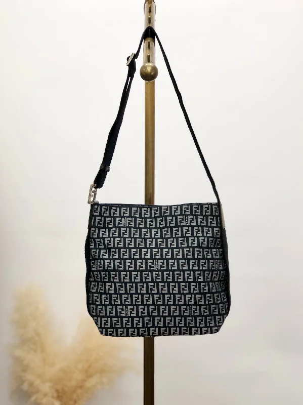 Trend Leading Collection FENDI Zucchino Shoulder bag Black Vintage 7zxmjb Fashion Bags, Limited Offer Trend Leading Collection FENDI Zucchino Shoulder bag Black Vintage 7zxmjb Fashion Bags, Limited Offer