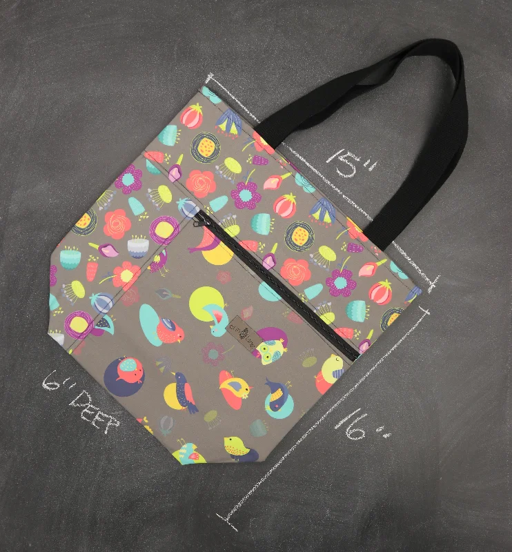 Sophisticated Street Style Offers Worth Doing Library Style Tote in Beaky Besties Best-Selling Bags Now At Exclusive Promotional Prices