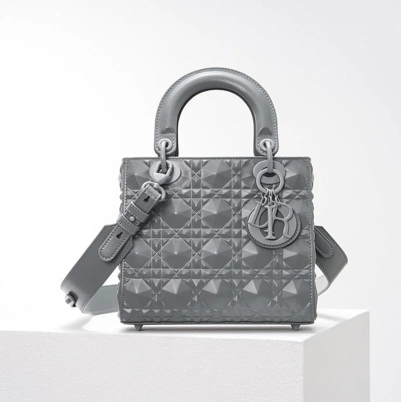 Trend Forward Threads LCE - DOR Bags - 404 Sleek And Stylish Handbags At Lower Prices Trend Forward Threads LCE - DOR Bags - 404 Sleek And Stylish Handbags At Lower Prices