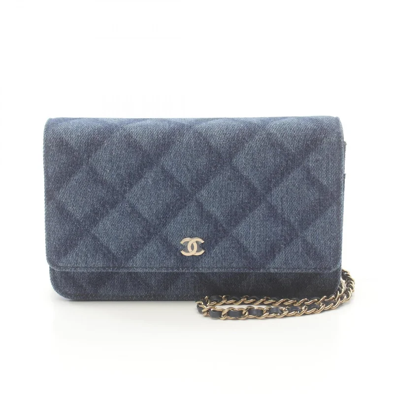 Latest Fashion Chanel Denim Matelasse Shoulder Bag AP0250 Trendy And Timeless Handbags Now On Sale Latest Fashion Chanel Denim Matelasse Shoulder Bag AP0250 Trendy And Timeless Handbags Now On Sale