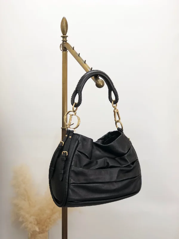 Elegant And On-Sale Evening Bags Christian Dior CD Logo Motif Shoulder bag Black Vintage t8bvsc Your Perfect Bag At The Perfect Price Elegant And On-Sale Evening Bags Christian Dior CD Logo Motif Shoulder bag Black Vintage t8bvsc Your Perfect Bag At The Perfect Price