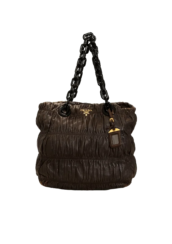 Bid Farewell To The Old Season NAPPA GAUFRE CHAIN BAG Affordable Luxury With Top-Quality Handbags Bid Farewell To The Old Season NAPPA GAUFRE CHAIN BAG Affordable Luxury With Top-Quality Handbags