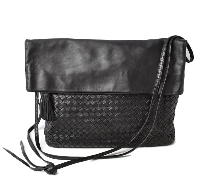 Chic And Trendy Bottega Veneta Leather Shoulder/Messenger Bag Black Unmissable Deals On Trendy Handbags Chic And Trendy Bottega Veneta Leather Shoulder/Messenger Bag Black Unmissable Deals On Trendy Handbags