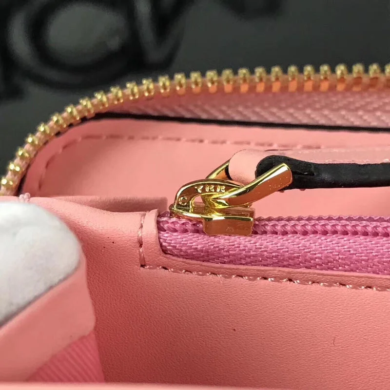 Elegant Style Lawi - MQM Wallets - 042 Upgrade Your Look With Our Bag Sale