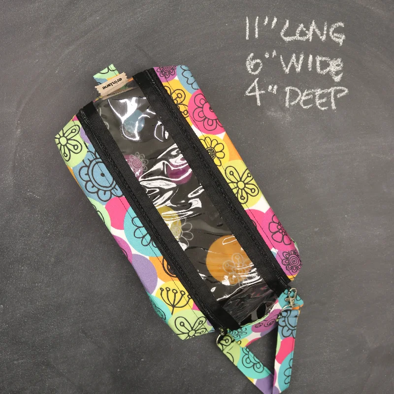 Shop Sales Vintage View Boxy Project Bag in In The Margins Fashion Bags, Huge Savings Shop Sales Vintage View Boxy Project Bag in In The Margins Fashion Bags, Huge Savings