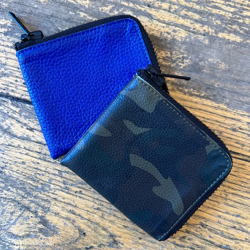 Ampersand Half Zip Wallet Everyday Bags, Budget-Friendly