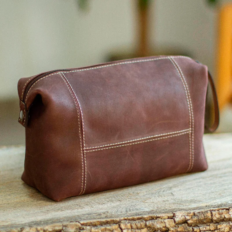Brooklyn Bound in Brown Brown Leather Unisex Toiletry Travel Bag Premium Handbags At Unbeatable Markdowns Brooklyn Bound in Brown Brown Leather Unisex Toiletry Travel Bag Premium Handbags At Unbeatable Markdowns