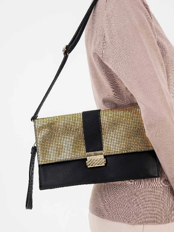 Textured Clutch Must-Have Bags, Big Discounts