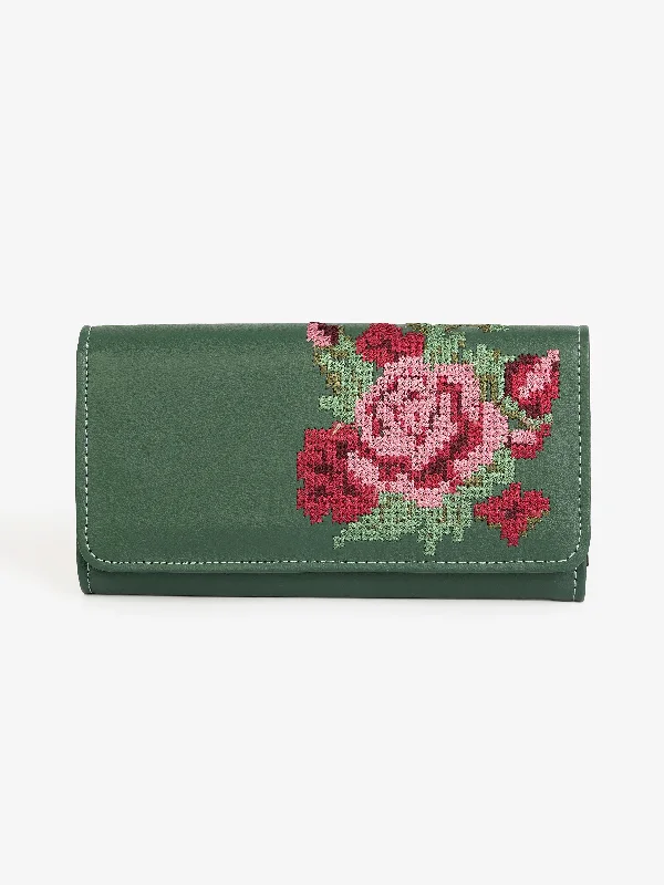 Embroidered Wallet Classic And Modern Handbags Now More Affordable
