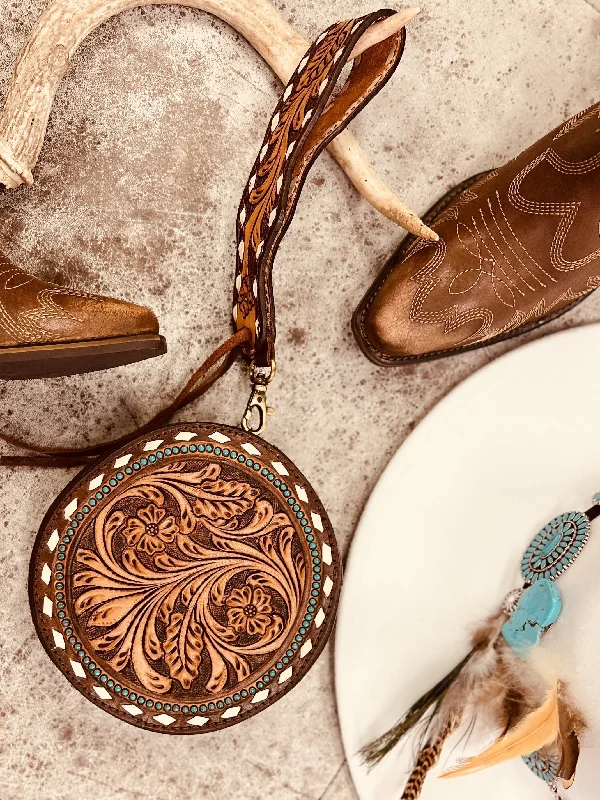 'Round The West Darlin' Wristlet Stylish Handbags With Exclusive Online Discounts