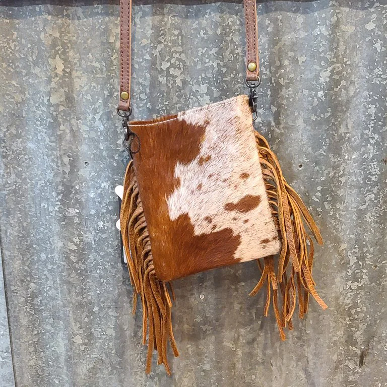 American Darling Brown and White Hide Small Messenger Bag Designer-Inspired Bags At Reduced Prices American Darling Brown and White Hide Small Messenger Bag Designer-Inspired Bags At Reduced Prices