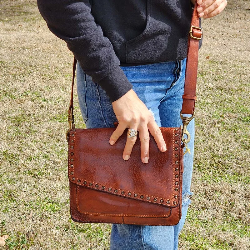 Spaghetti Western Studded Messenger Bag Chic Shoulder Bags At Promotional Rates