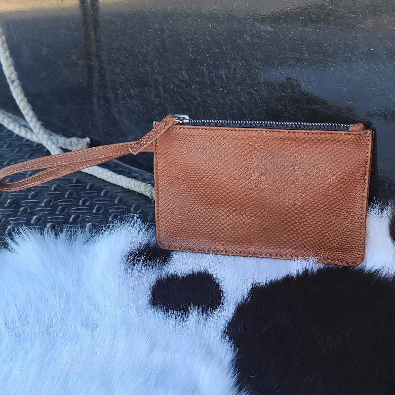 Tan Wristlet Grab Stylish Bags Before They're Gone