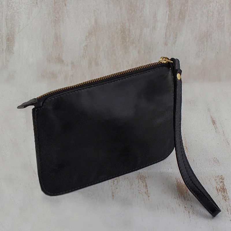 Trendy Fashion in Black Handmade Black Leather Wristlet from Brazil Flash Sale On Elegant Bags – Limited Stock Available Trendy Fashion in Black Handmade Black Leather Wristlet from Brazil Flash Sale On Elegant Bags – Limited Stock Available