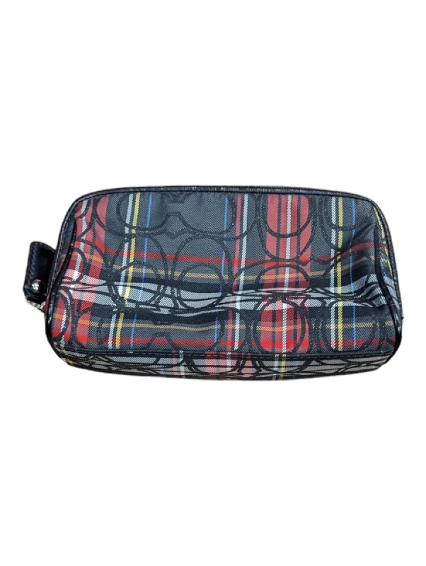 Style Redefined Makeup Bag By Coach Timeless Bags, Flash Sale
